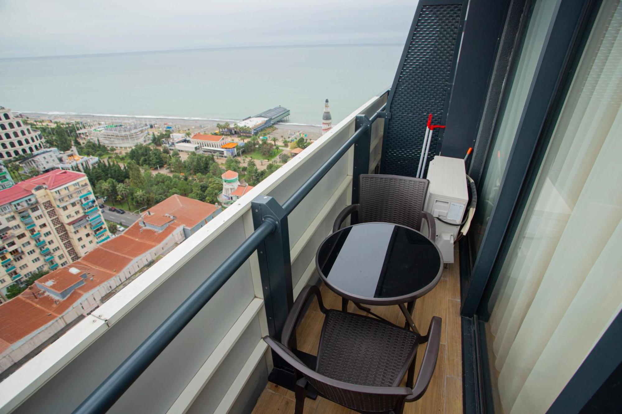 Orbi City Panoramic View Batumi Exterior foto